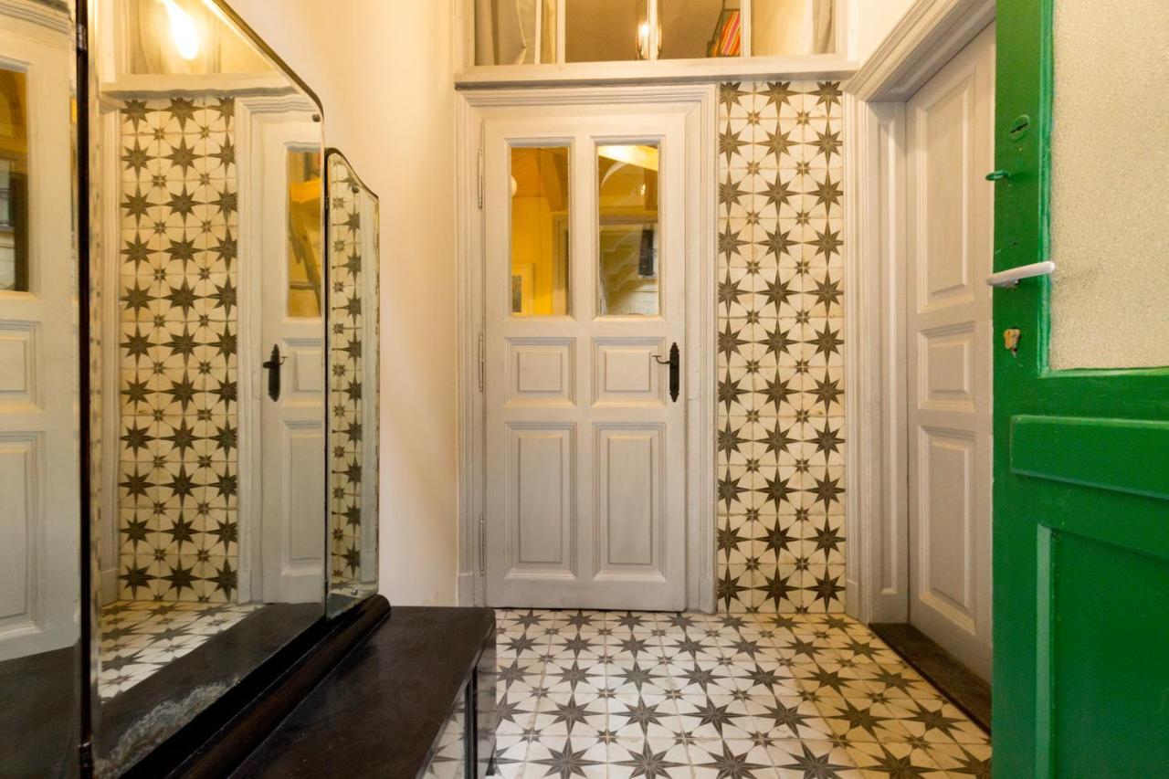 Artistic Apartment Budapesta Exterior foto